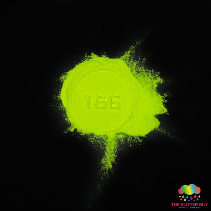 Spooky D's Glow Powder - Yellow 2 Green | Mica Powder from The Glitter Guy
